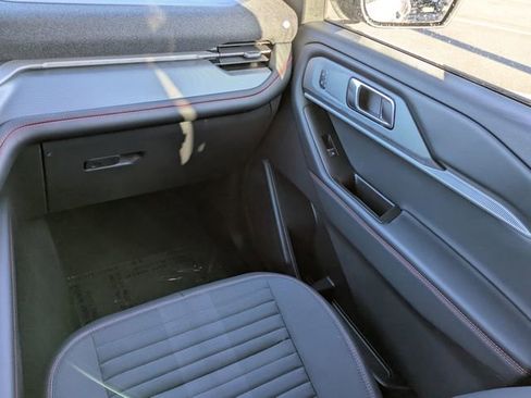 New 2026 Ford Explorer ST-Line w/ ST-Line Street Pack image 16