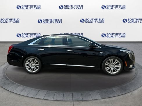 Used 2018 Cadillac XTS Luxury image 8