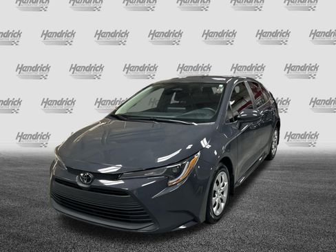 Certified 2025 Toyota Corolla LE FWD image 5