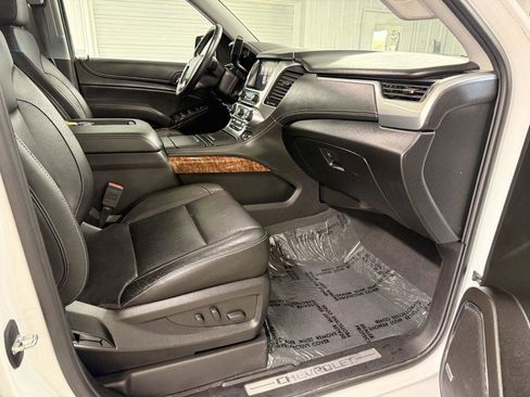 Used 2019 Chevrolet Suburban Premier AWD/4WD image 45