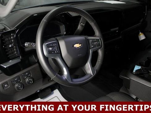Used 2025 Chevrolet Silverado 1500 LT image 12
