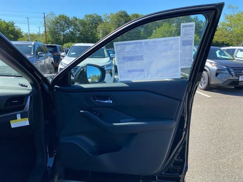 New 2026 Nissan Rogue SV image 25