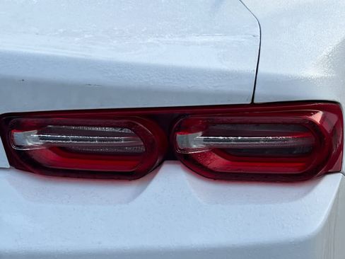 Used 2020 Chevrolet Camaro LT image 16