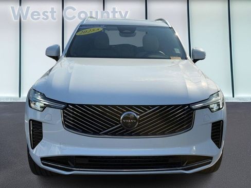 Certified 2025 Volvo XC90 B6 Plus image 10