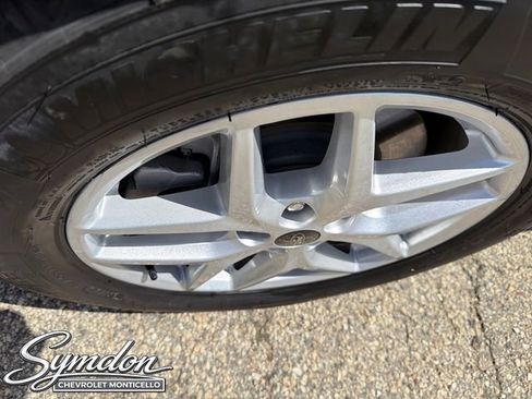 Used 2024 Ford Edge SEL w/ Convenience Package image 25