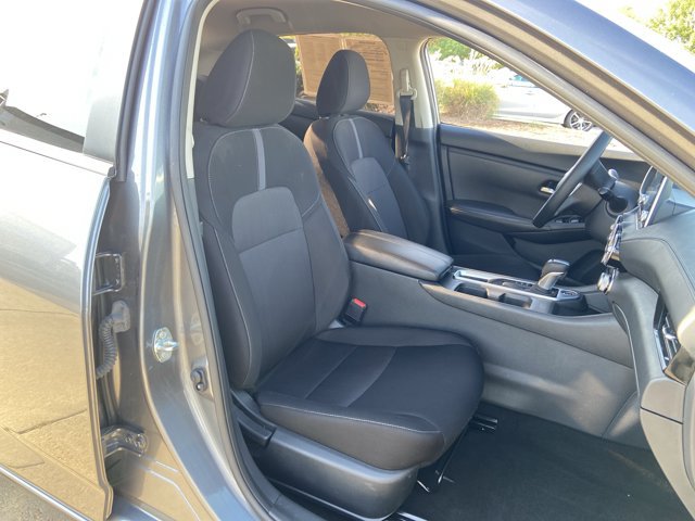 Used 2025 Nissan Sentra SV FWD image 22