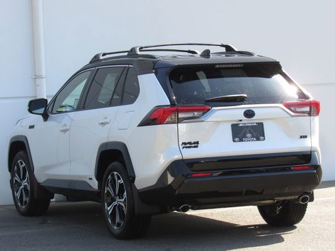 Certified 2024 Toyota RAV4 XSE w/ Weather Package AWD/4WD image 5