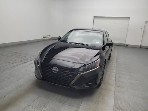 Used 2024 Nissan Altima 2.5 SR FWD image 15