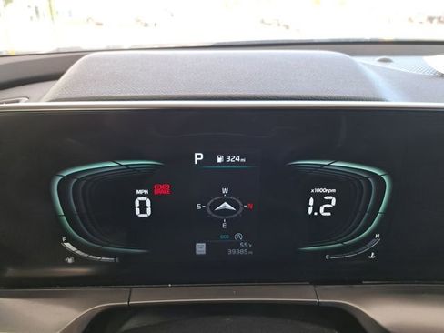 Used 2025 Kia Telluride S AWD/4WD image 8