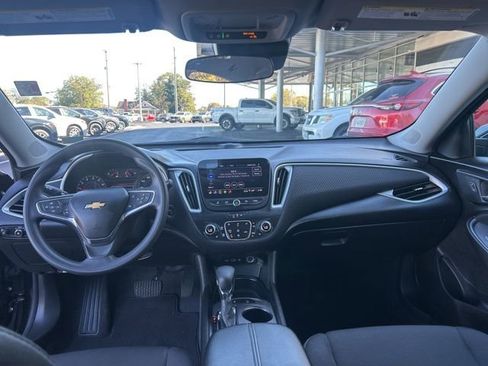Used 2024 Chevrolet Malibu LT image 25