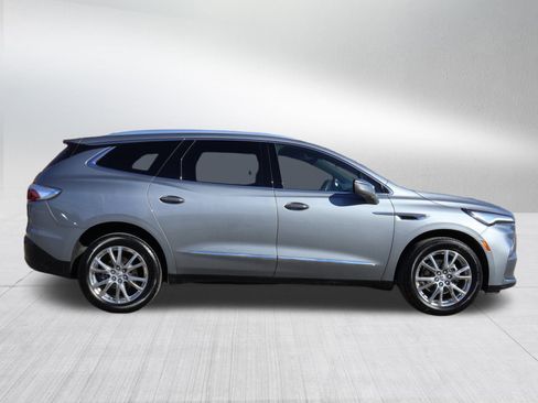 Used 2023 Buick Enclave Essence w/ Experience Buick Package image 8