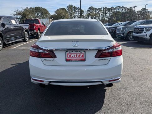 Used 2017 Honda Accord Sport image 5