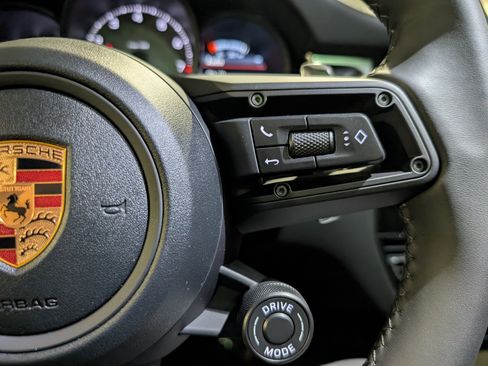 New 2026 Porsche Macan S image 28