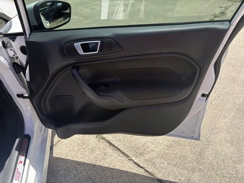 Used 2016 Ford Fiesta ST FWD image 10