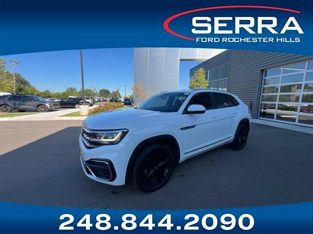 Used 2021 Volkswagen Atlas Cross Sport SE AWD/4WD image 1