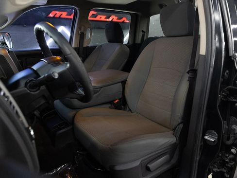 Used 2017 RAM 1500 Express w/ Express Value Package RWD image 12