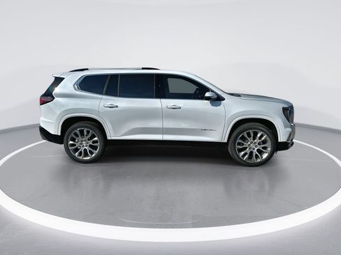 New 2026 GMC Acadia Denali w/ Super Cruise Package FWD image 9