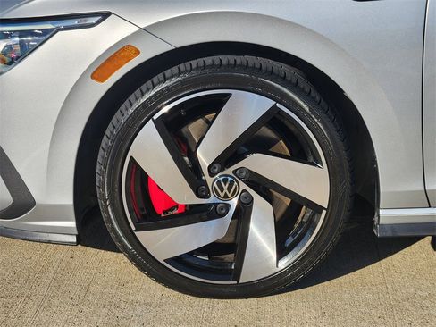 Used 2022 Volkswagen GTI SE image 10