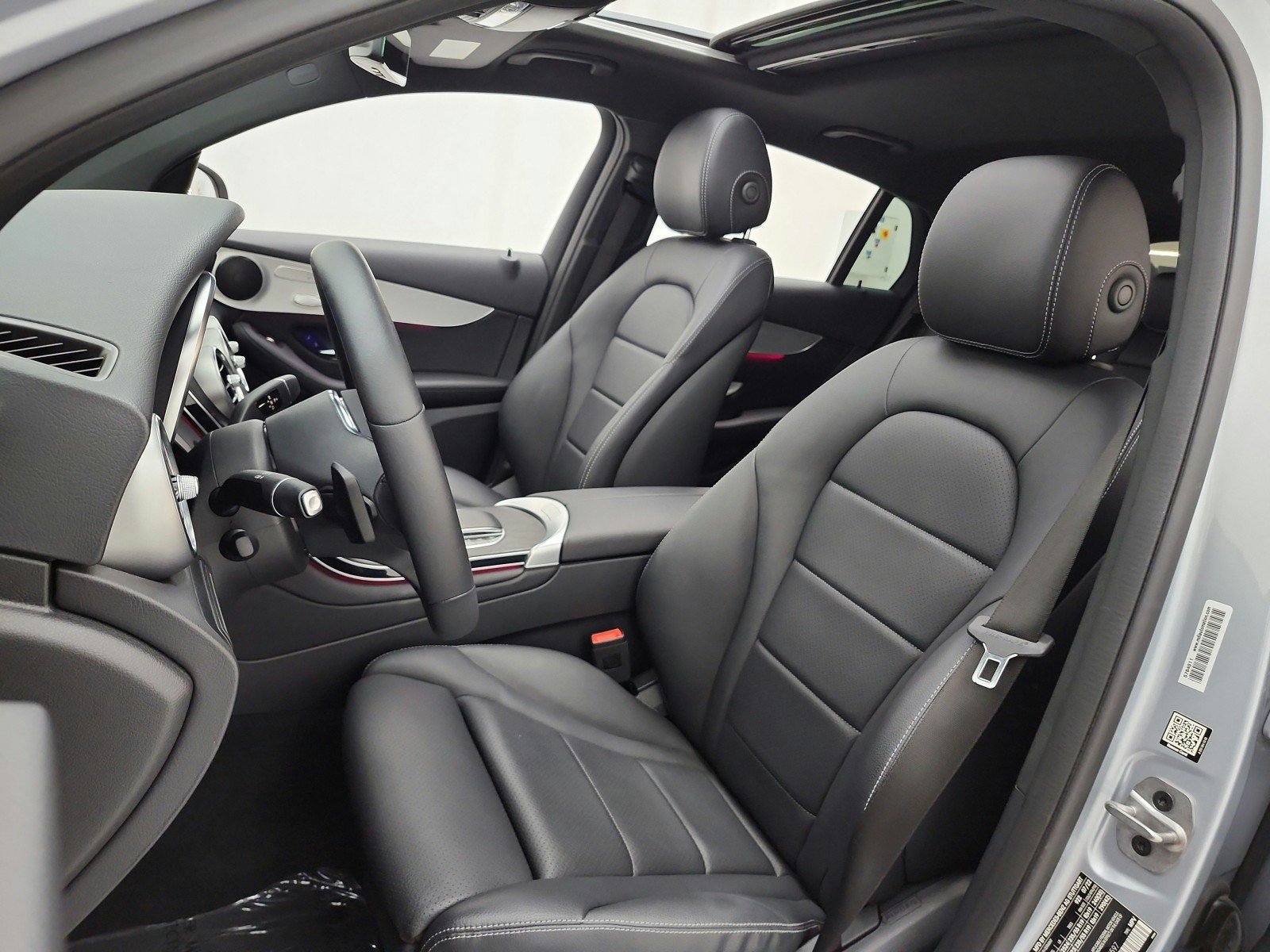 Certified 2023 Mercedes-Benz GLC 300 4MATIC Coupe image 10