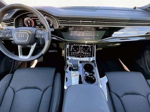 New 2025 Audi Q7 3.0T Prestige image 5