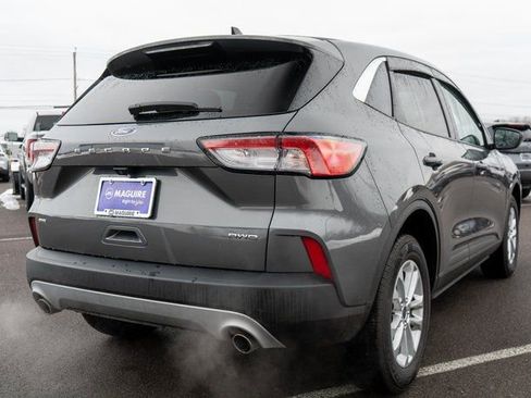 Used 2022 Ford Escape SE w/ Cold Weather Package image 6