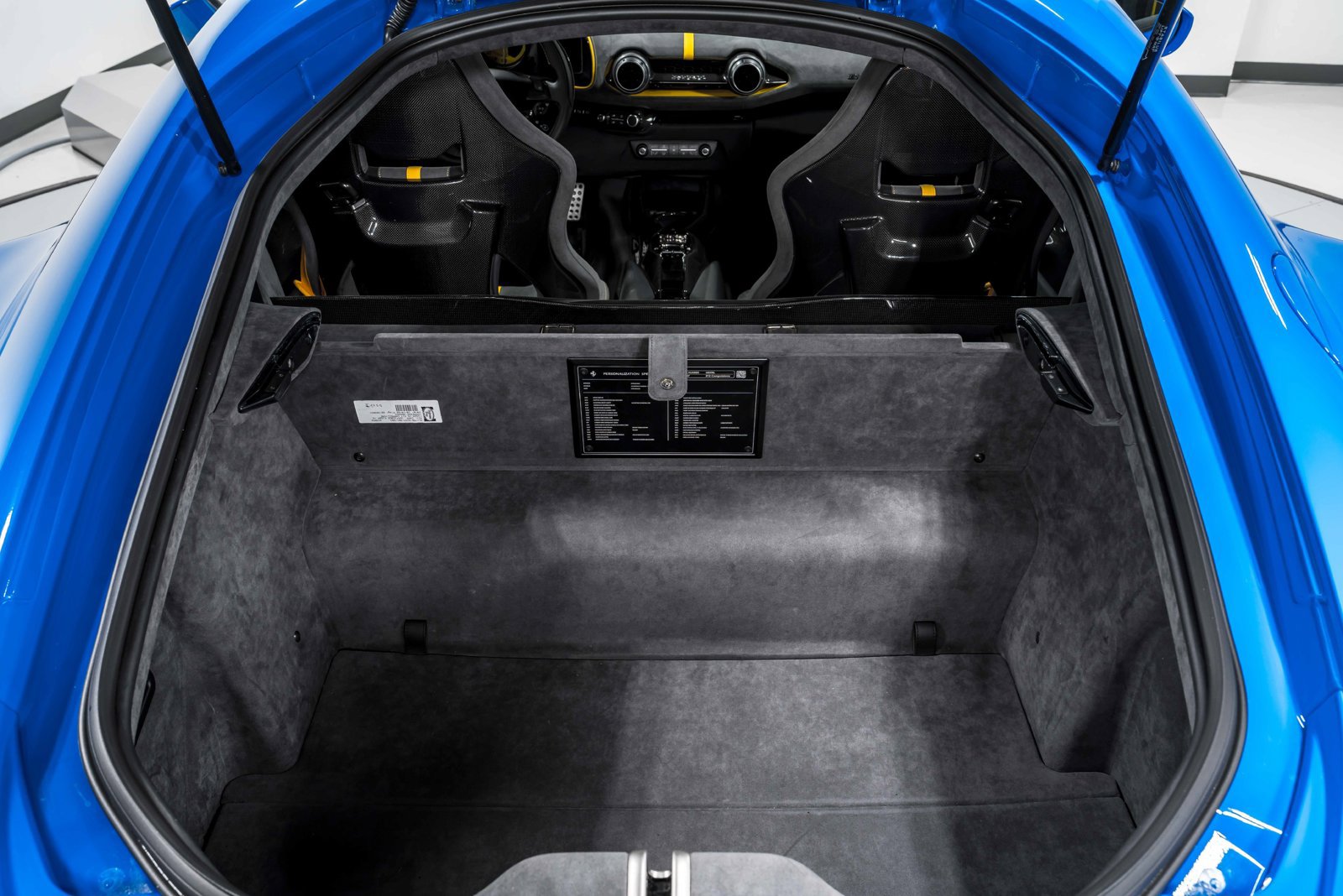 Used 2022 Ferrari 812 Competizione RWD image 13