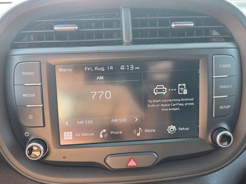 Used 2023 Kia Soul LX w/ Option Group 015 FWD image 18