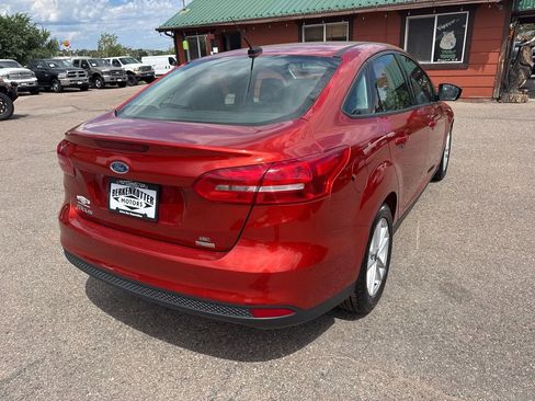 Used 2018 Ford Focus SE w/ Cold Weather Package image 7