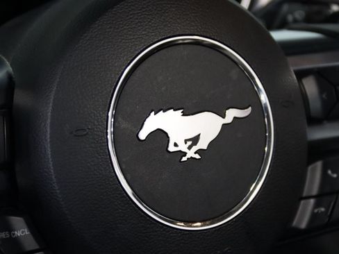 Used 2019 Ford Mustang Premium RWD image 15