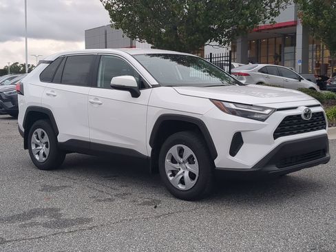 Used 2025 Toyota RAV4 LE image 11