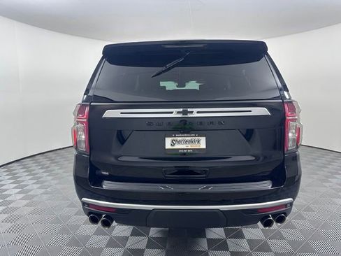 Used 2024 Chevrolet Suburban High Country AWD/4WD image 5