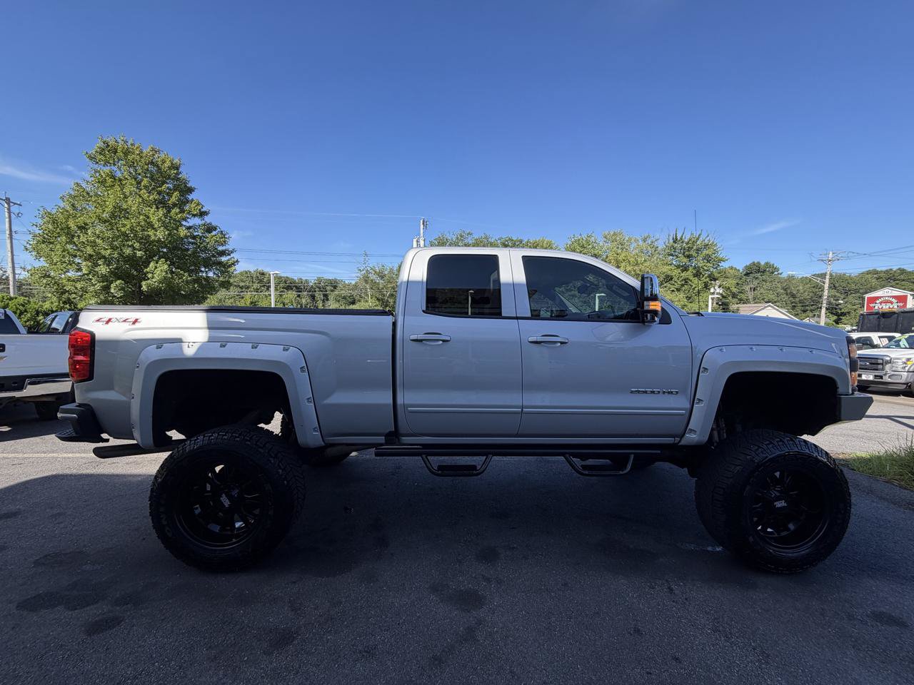 Used 2017 Chevrolet Silverado 2500 LT w/ All Star Edition AWD/4WD image 6