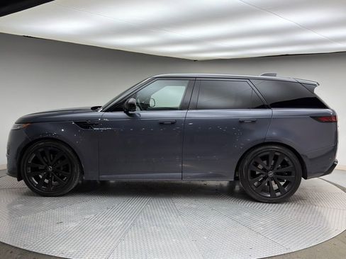 Used 2024 Land Rover Range Rover Sport Dynamic SE image 2