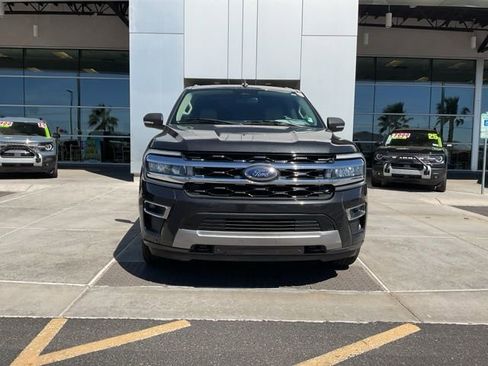Used 2022 Ford Expedition Limited image 10
