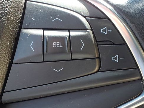 Used 2018 Cadillac XT5 Luxury w/ Driver Awareness Package image 28