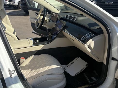 Used 2025 Mercedes-Benz S 580 4MATIC Sedan image 23
