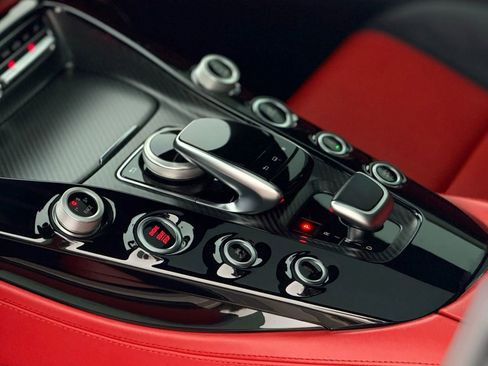 Used 2017 Mercedes-Benz AMG GT S image 18