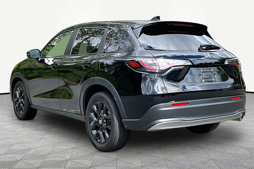 Used 2024 Honda HR-V Sport image 5