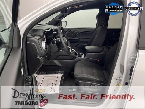 Used 2024 Chevrolet Colorado LT w/ LT Convenience Package II image 33