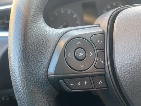 Used 2023 Toyota Corolla LE image 33