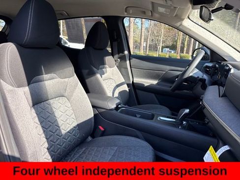 Used 2026 Nissan Kicks SV w/ Cold Weather Package image 25