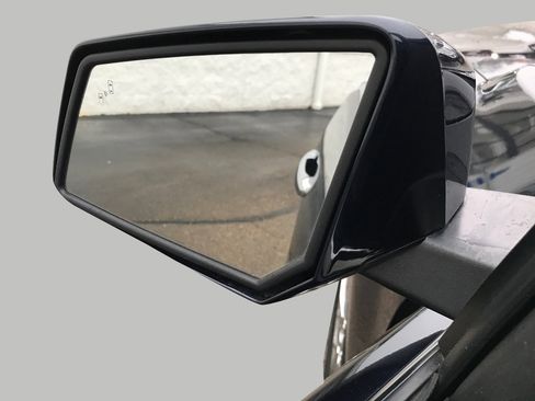 Used 2017 GMC Acadia Limited SLT image 23