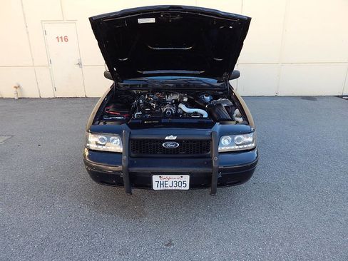 Used 2007 Ford Crown Victoria Police Interceptor image 34