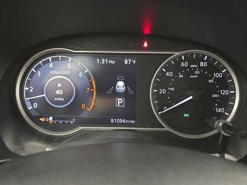 Used 2019 Nissan Kicks SV FWD image 25