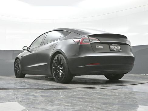 Used 2021 Tesla Model 3 Standard Range Plus image 24