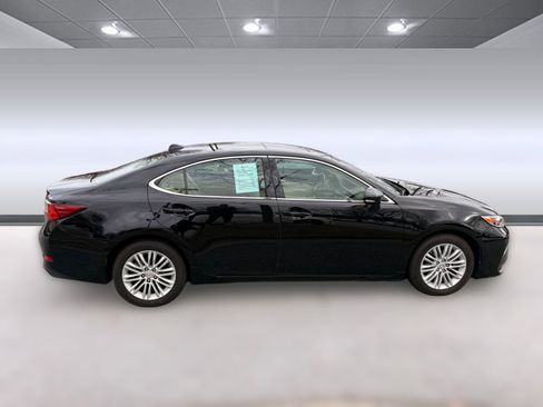 Used 2017 Lexus ES 350 image 8