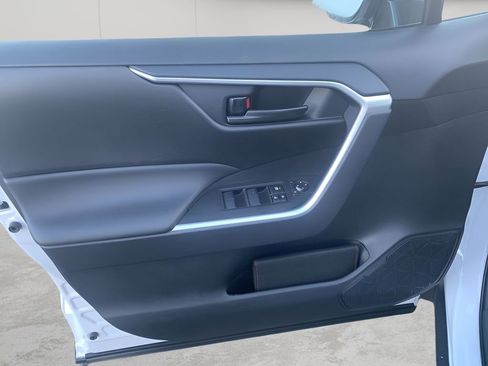 New 2025 Toyota RAV4 LE image 9