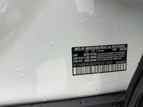 Used 2023 Mercedes-Benz GLB 250 w/ Premium Package image 47