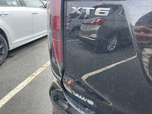 Used 2024 Cadillac XT6 Sport w/ Technology Package image 8