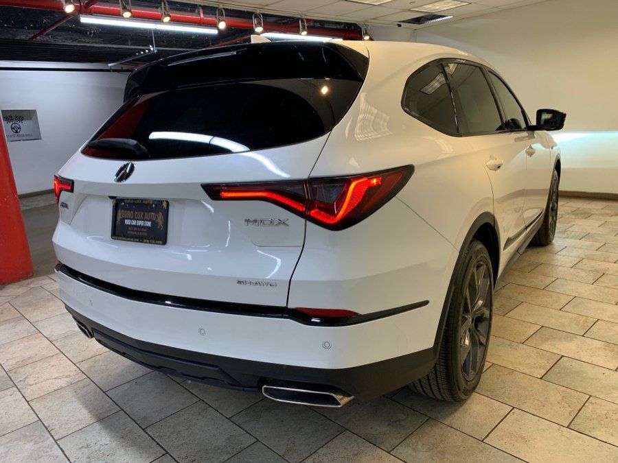 Used 2023 Acura MDX A-Spec AWD/4WD image 8